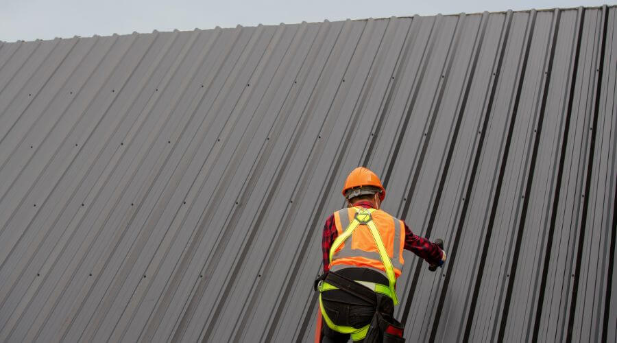 Professional metal roof installation services in Valley Springs, CA